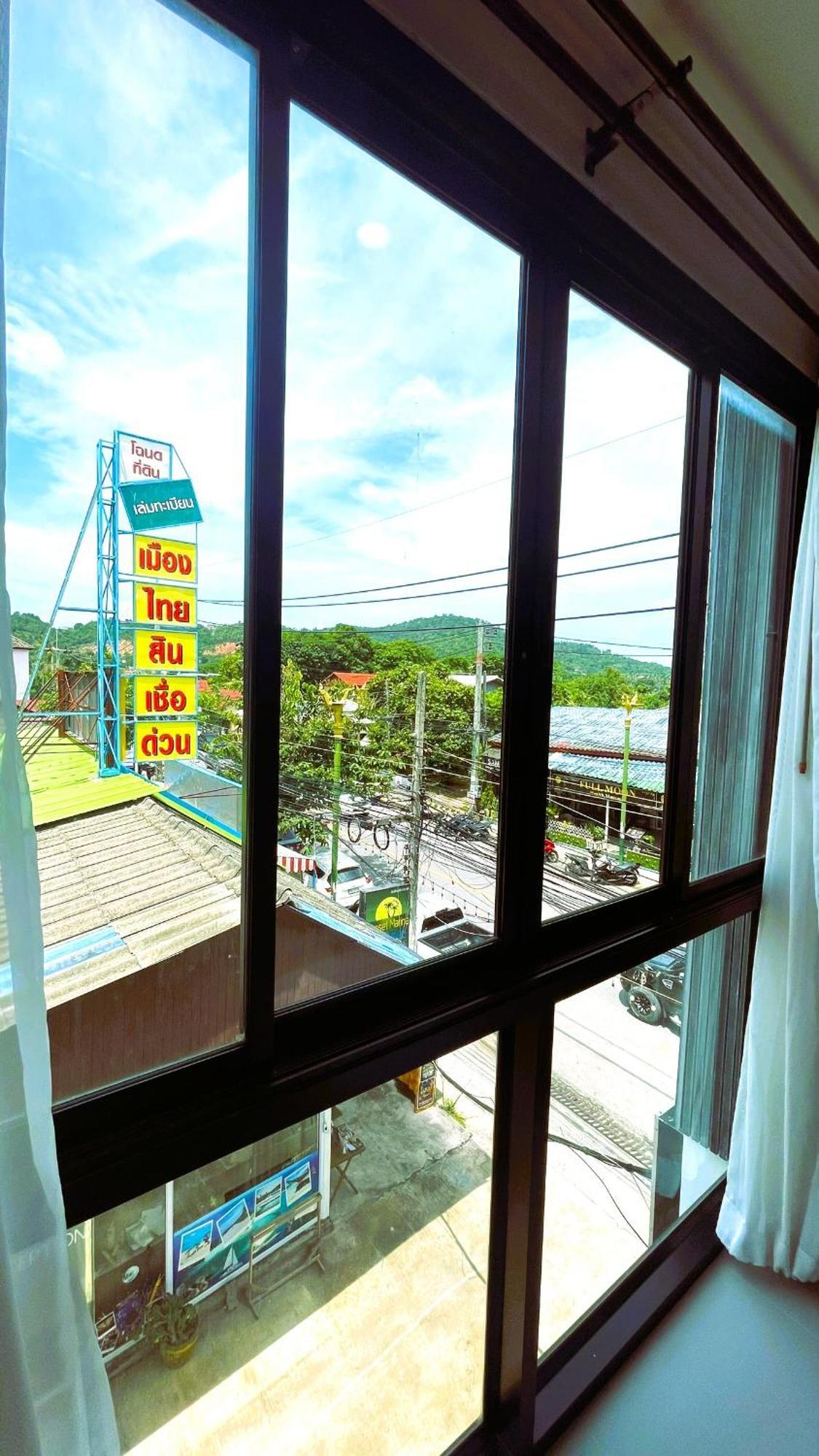 Rockstar Beach Apartments Bang Rak Beach  Exterior foto