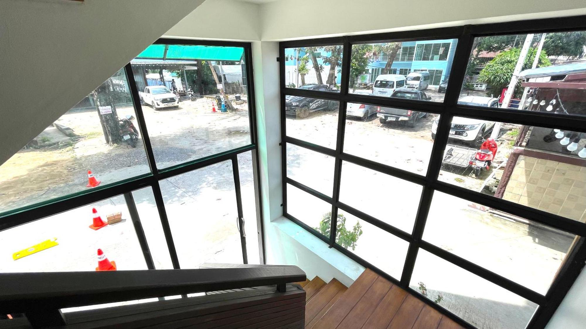 Rockstar Beach Apartments Bang Rak Beach  Exterior foto