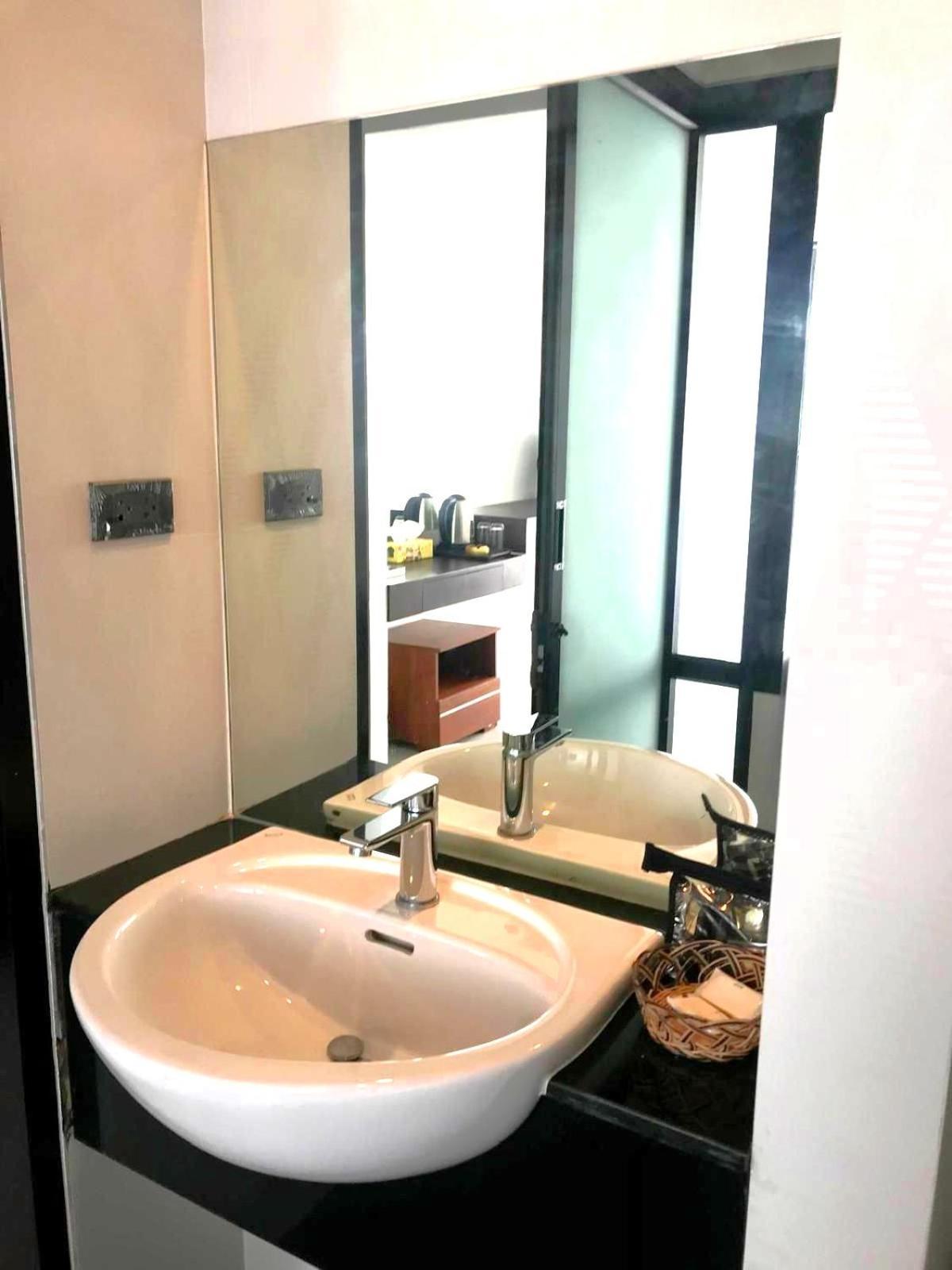 Rockstar Beach Apartments Bang Rak Beach  Exterior foto