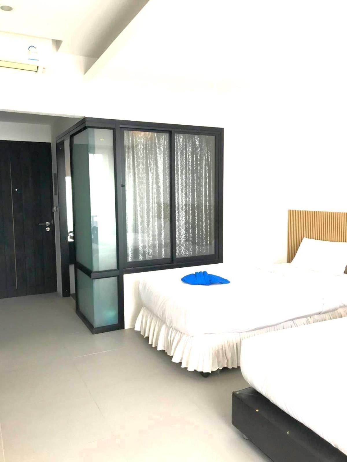 Rockstar Beach Apartments Bang Rak Beach  Exterior foto